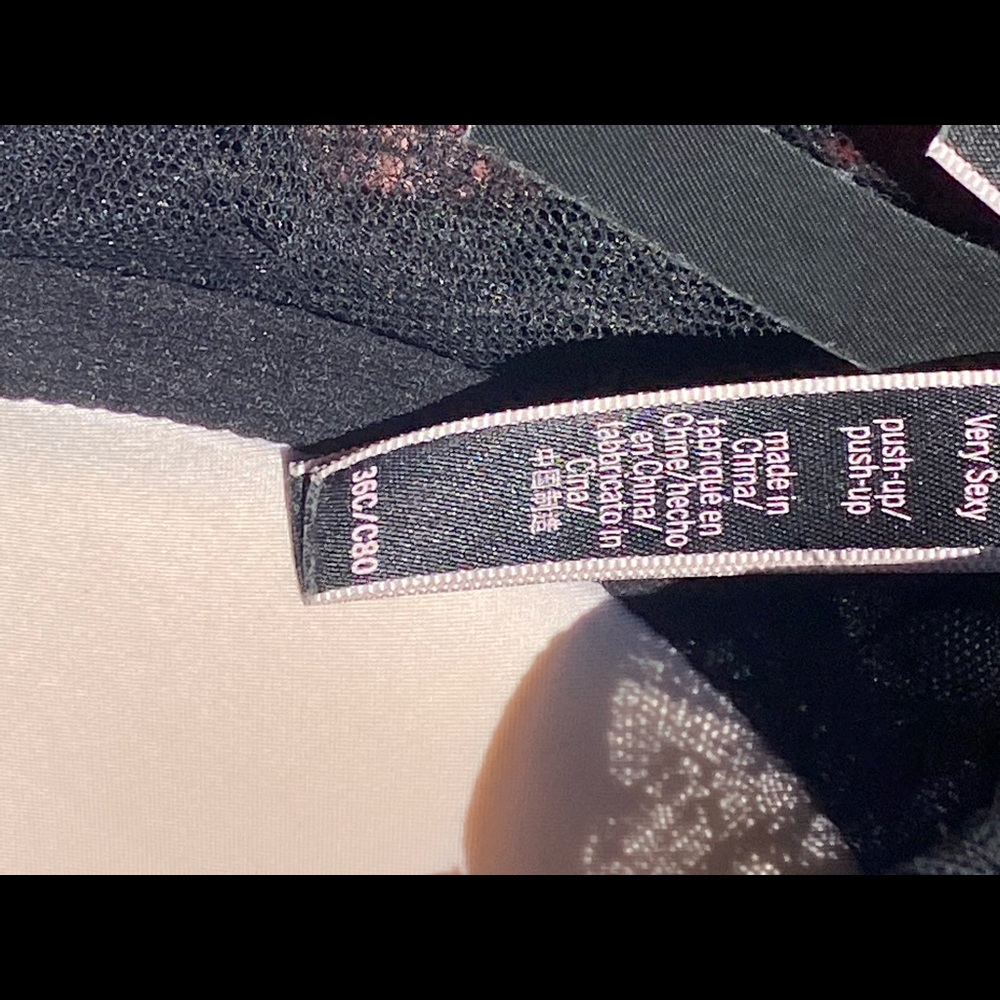 Victoria secret bombshell bra - Picture 6 of 6